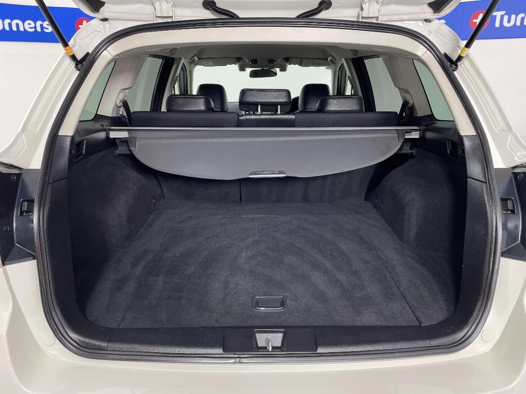 Photo '14' of Subaru Outback