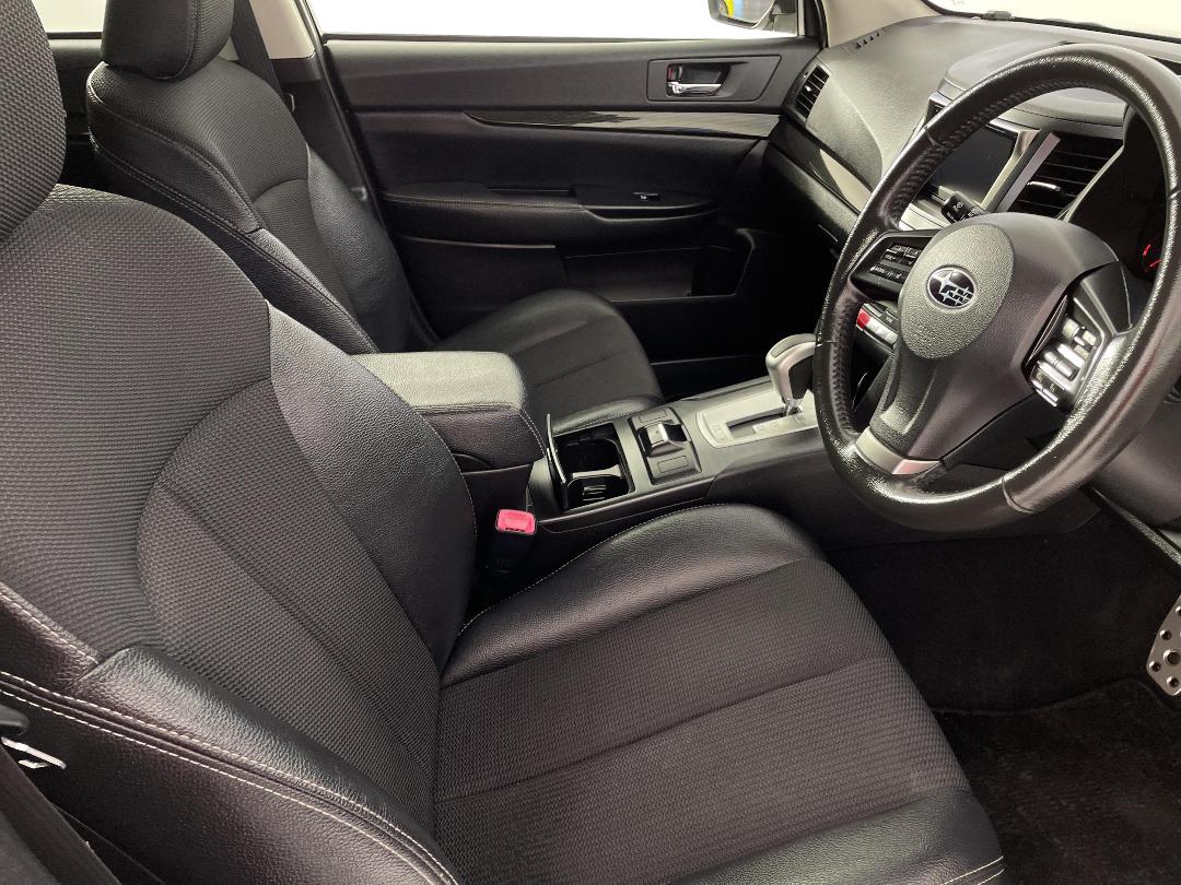 Photo '16' of Subaru Outback