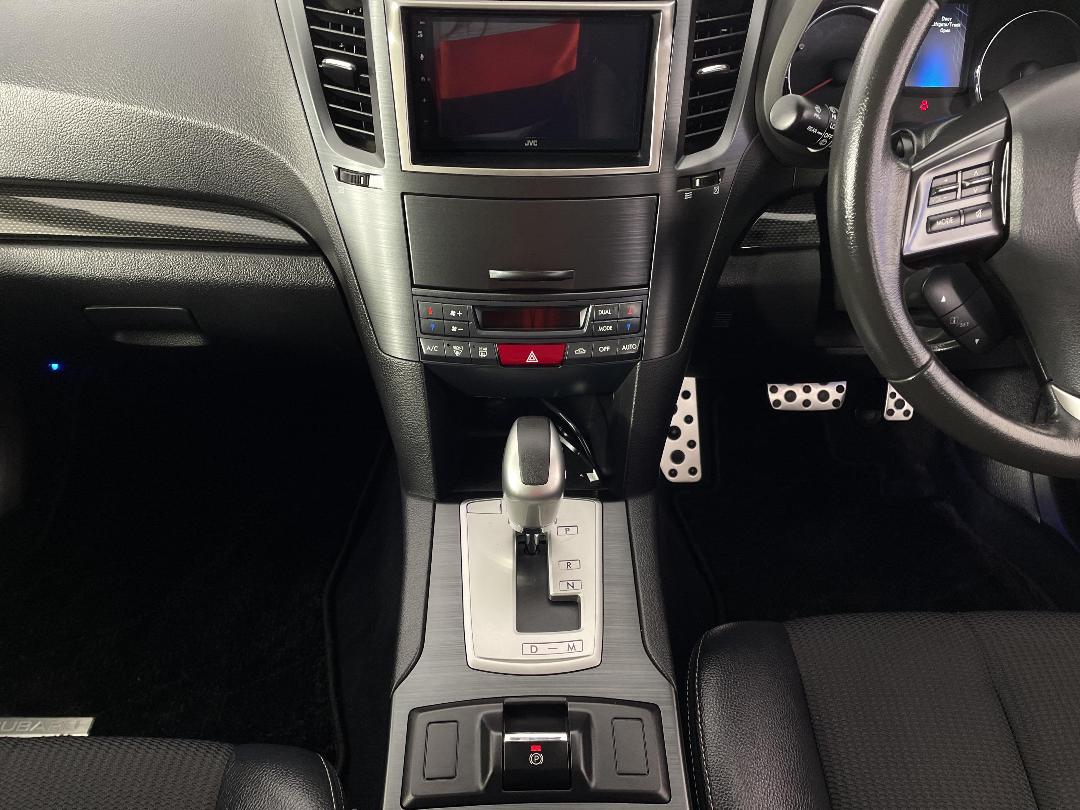 Photo '18' of Subaru Outback