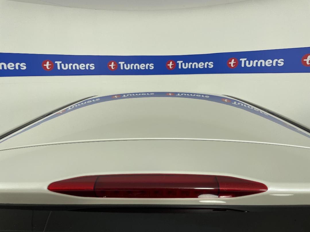 Photo '33' of Subaru Outback