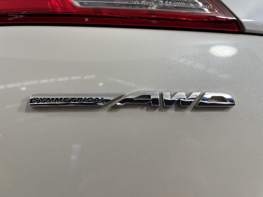 Photo '30' of Subaru Outback