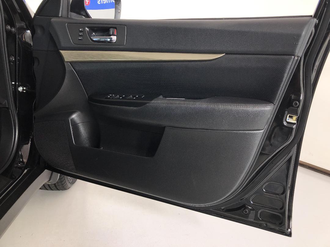 Photo '15' of Subaru Outback