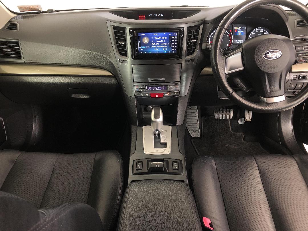 Photo '17' of Subaru Outback