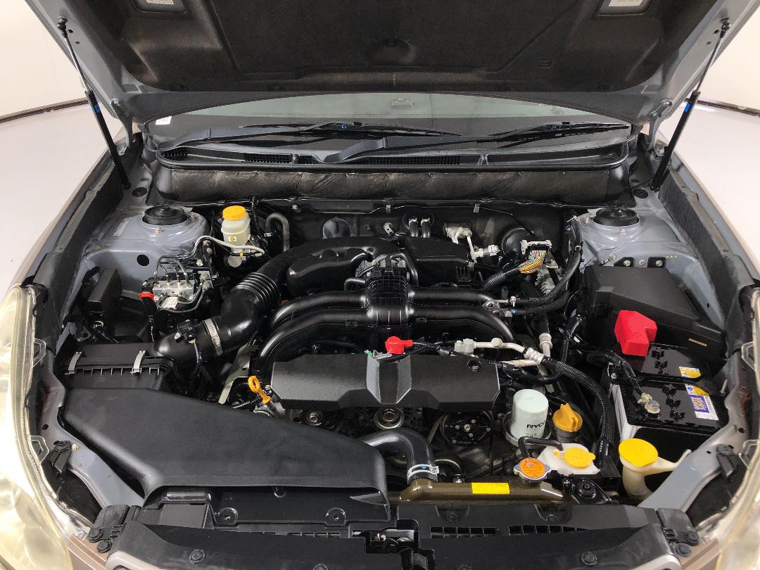 Photo '13' of Subaru Outback