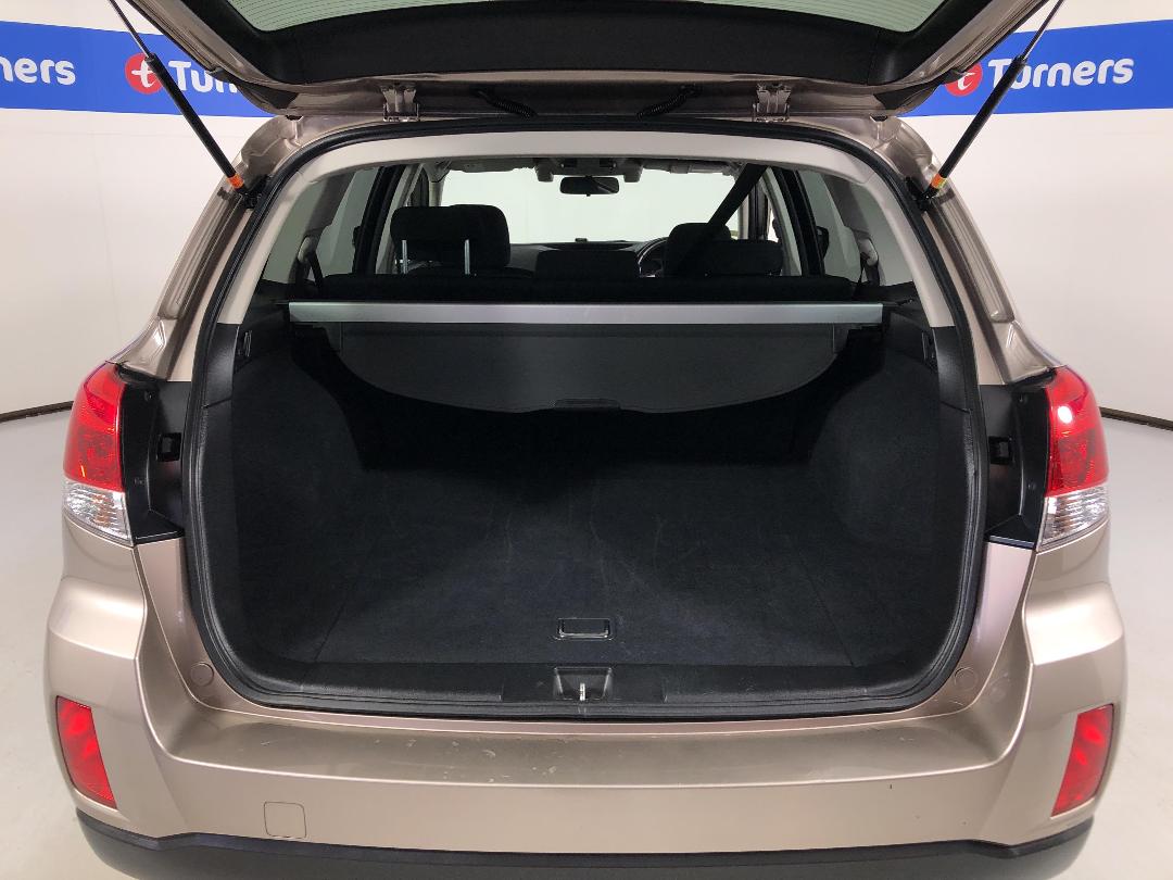 Photo '14' of Subaru Outback