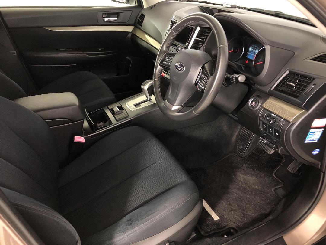 Photo '16' of Subaru Outback