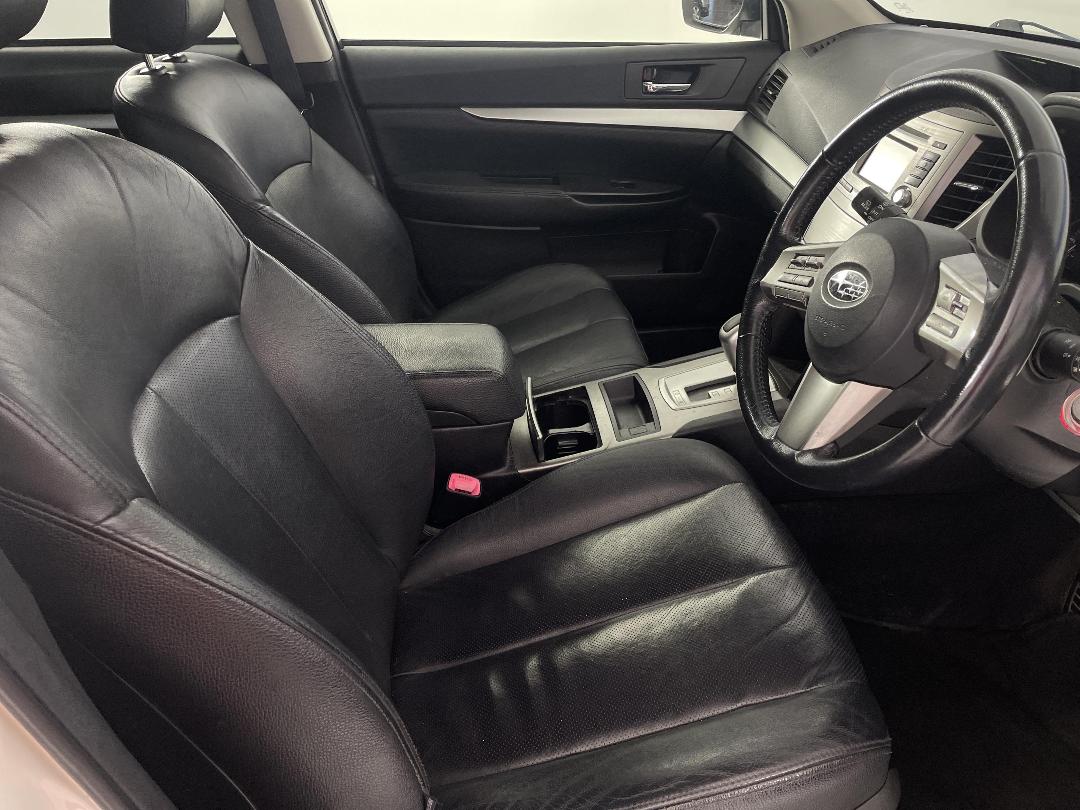 Photo '16' of Subaru Outback Photo '16' of Subaru Outback