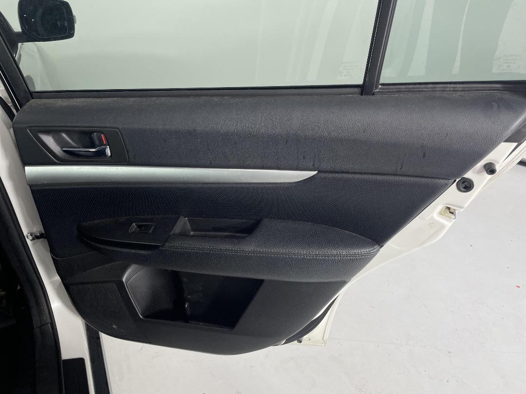 Photo '19' of Subaru Outback Photo '19' of Subaru Outback