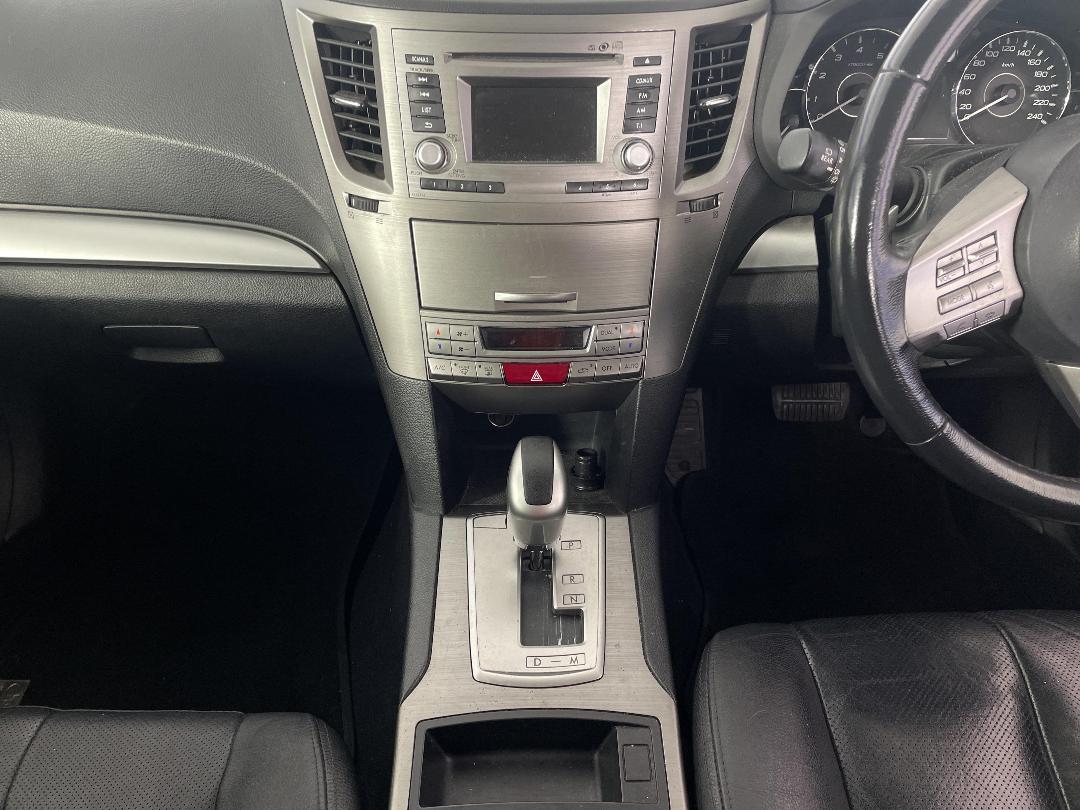 Photo '18' of Subaru Outback Photo '18' of Subaru Outback