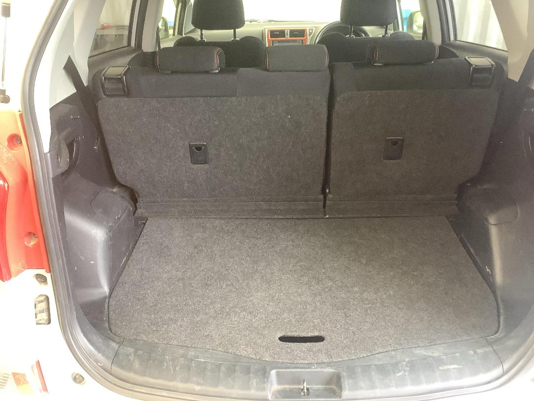 Photo '6' of Subaru Trezia Photo '6' of Subaru Trezia