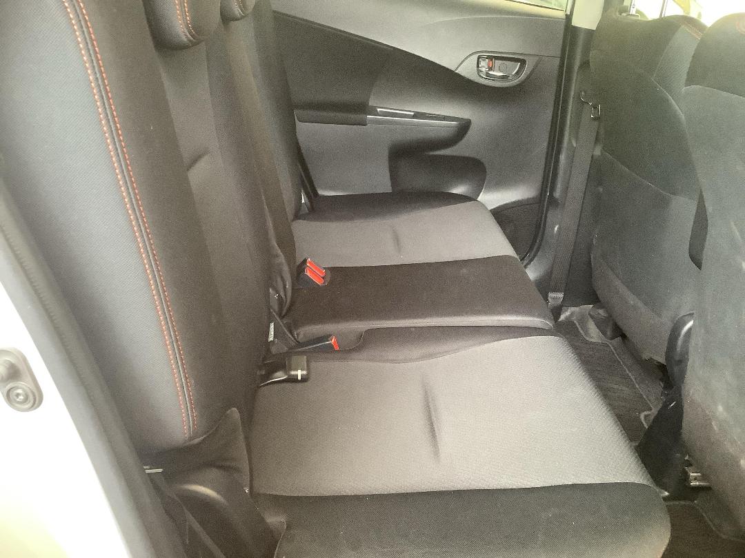 Photo '7' of Subaru Trezia Photo '7' of Subaru Trezia