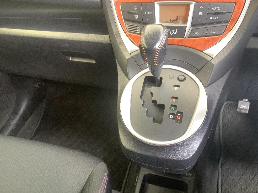 Photo '14' of Subaru Trezia Photo '14' of Subaru Trezia