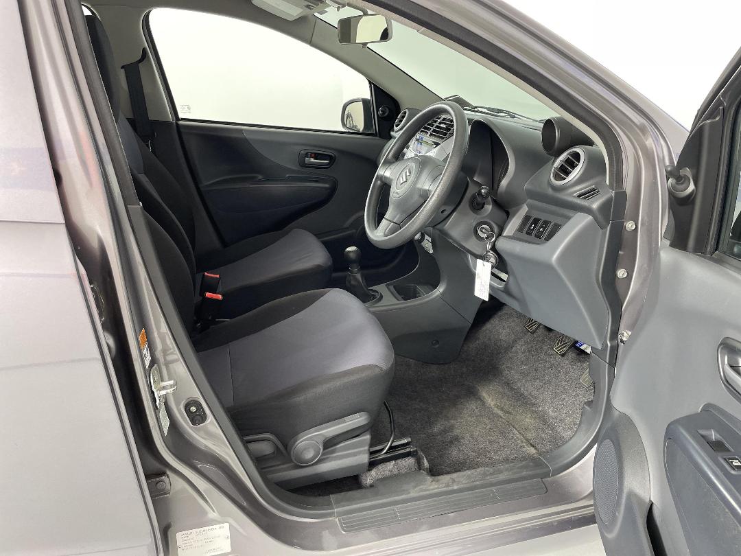 Photo '16' of Suzuki Alto Photo '16' of Suzuki Alto