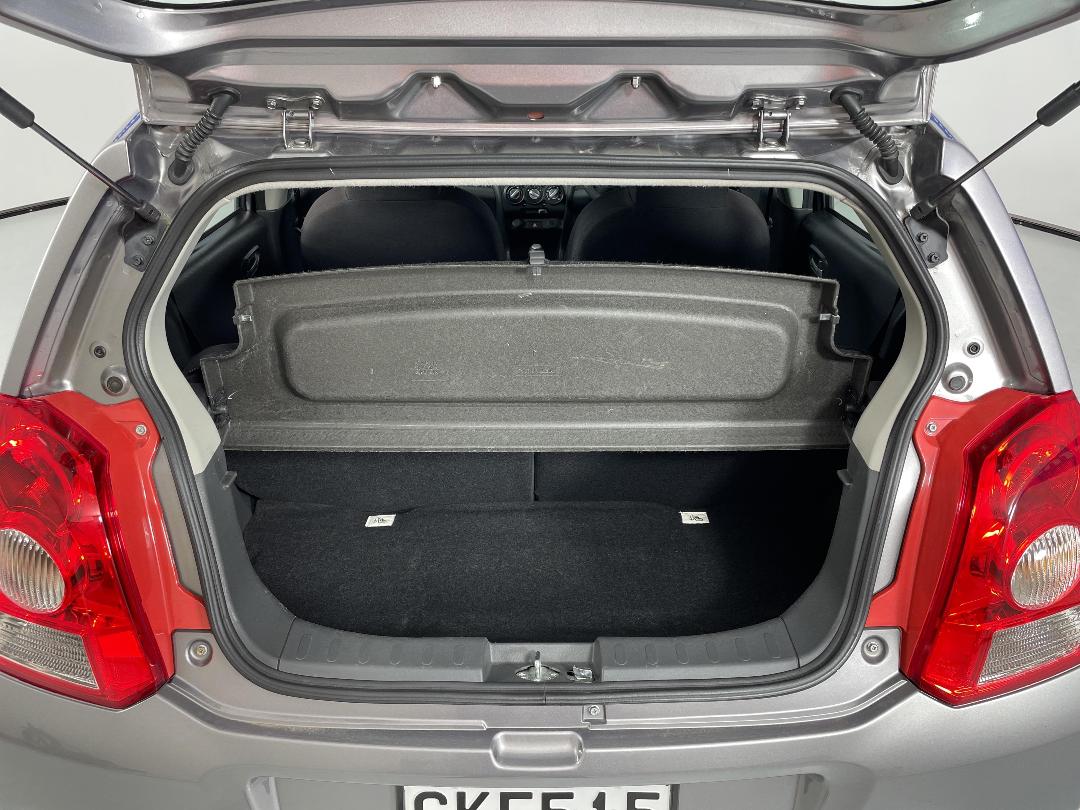 Photo '14' of Suzuki Alto Photo '14' of Suzuki Alto