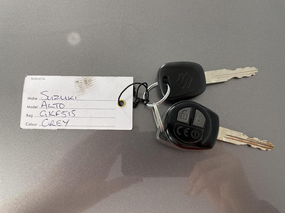 Photo '22' of Suzuki Alto Photo '22' of Suzuki Alto