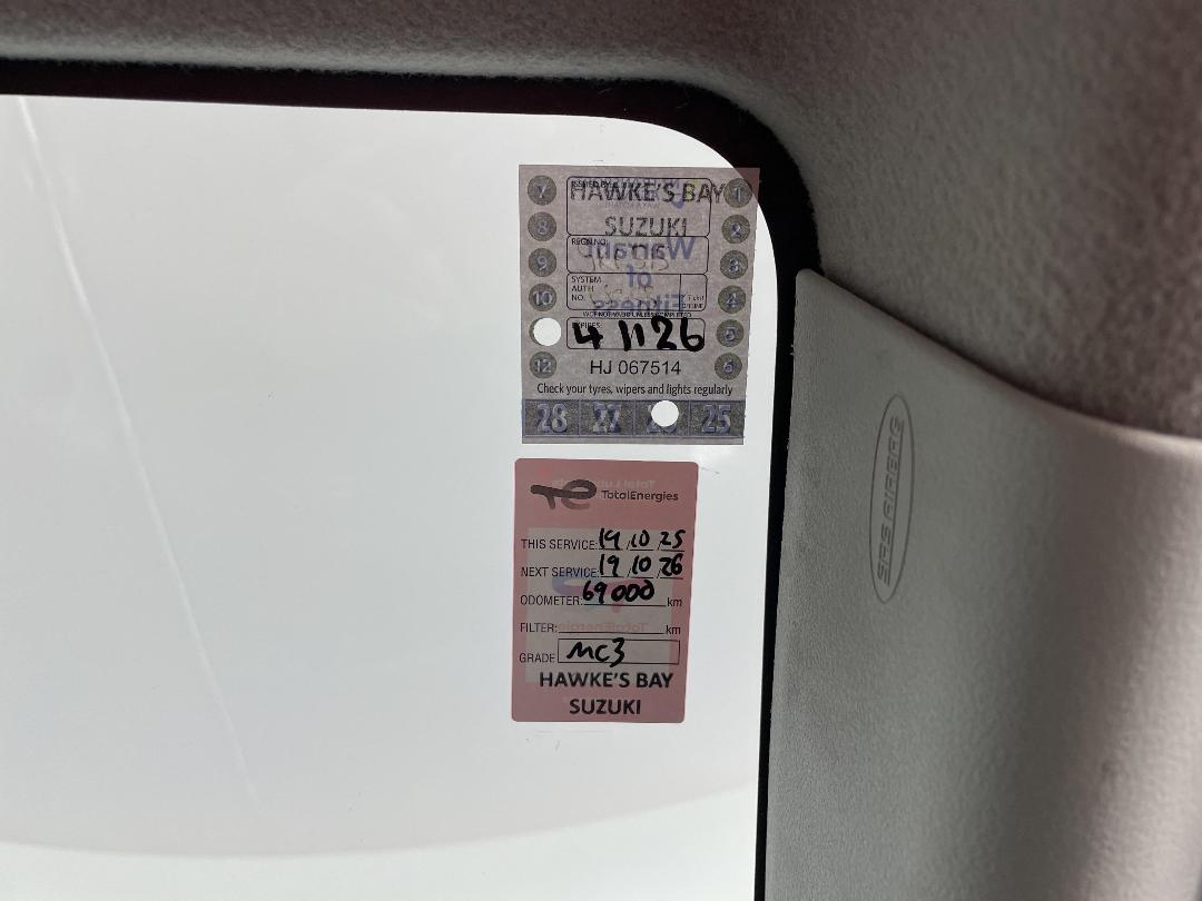 Photo '23' of Suzuki Alto Photo '23' of Suzuki Alto