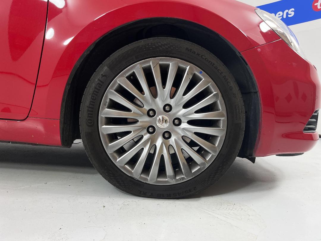 Photo '9' of Suzuki Kizashi Photo '9' of Suzuki Kizashi