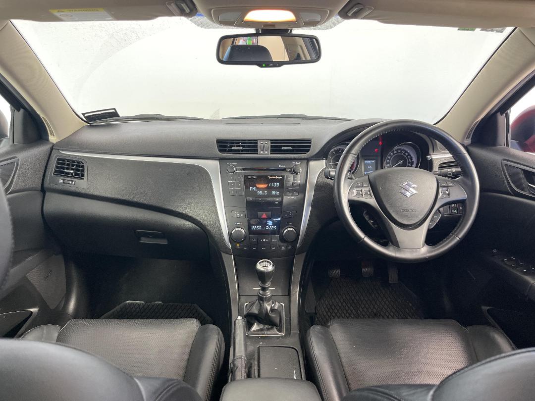 Photo '17' of Suzuki Kizashi Photo '17' of Suzuki Kizashi