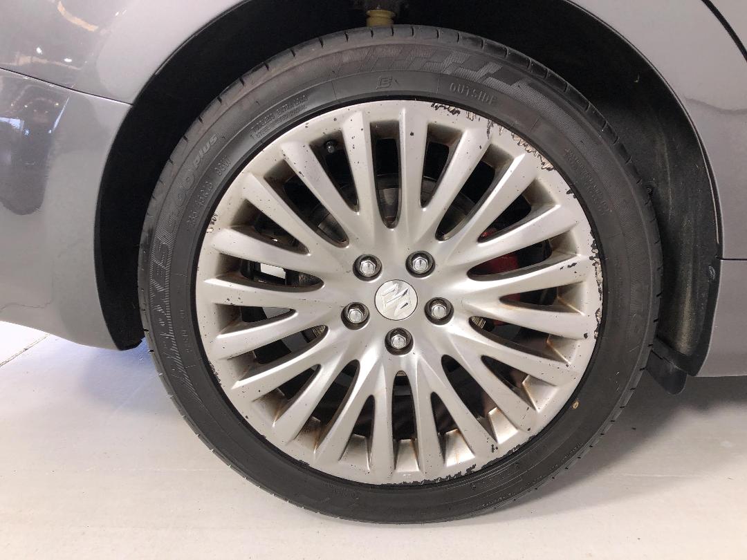 Photo '12' of Suzuki Kizashi Photo '12' of Suzuki Kizashi