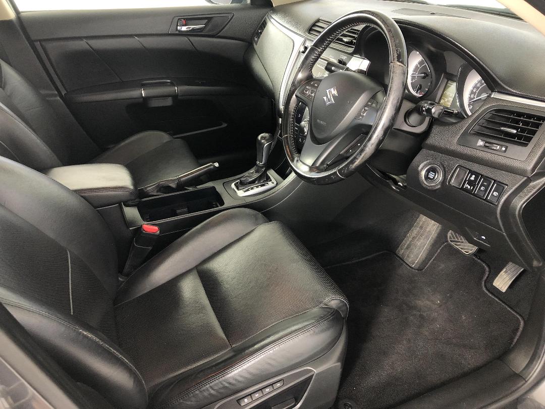 Photo '16' of Suzuki Kizashi Photo '16' of Suzuki Kizashi