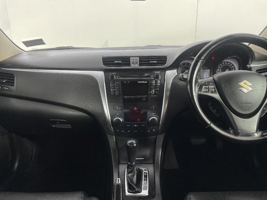 Photo '17' of Suzuki Kizashi