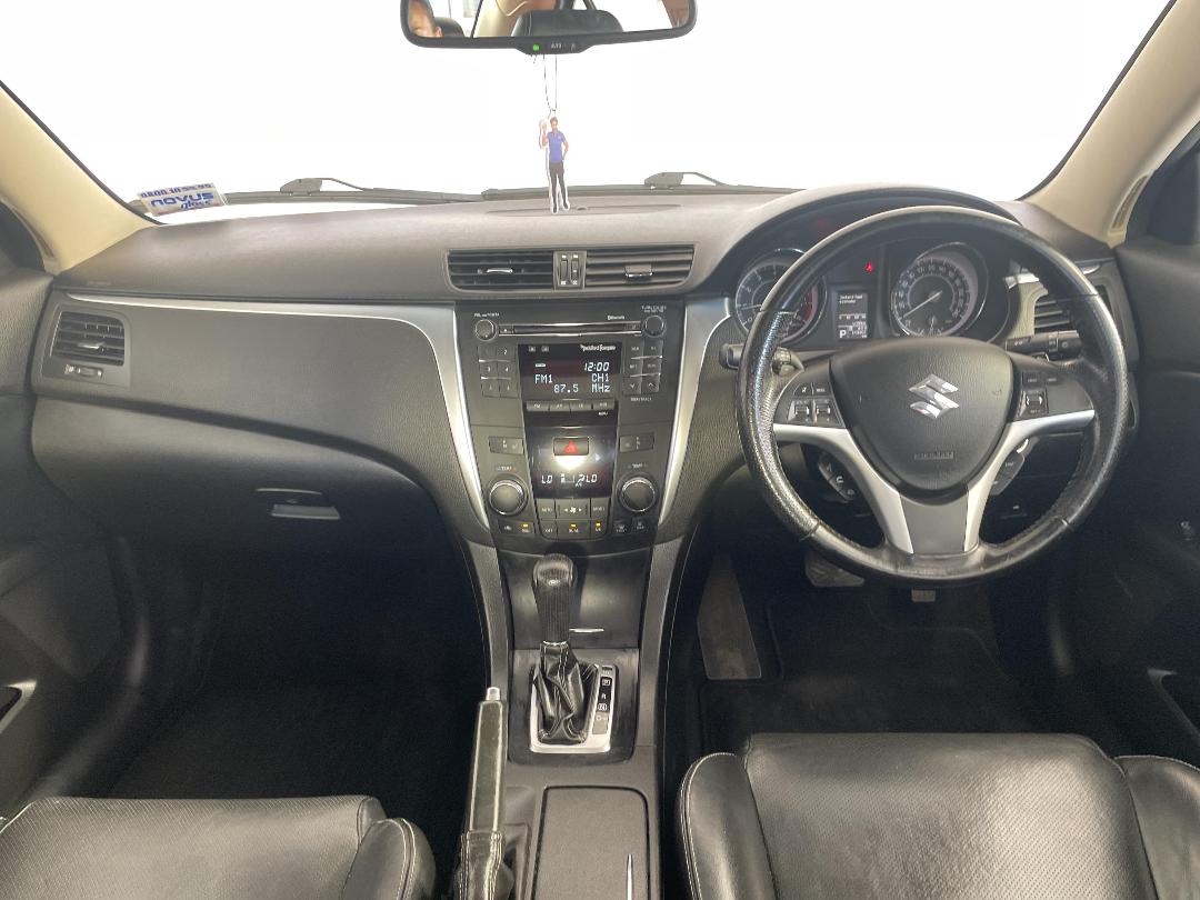 Photo '17' of Suzuki Kizashi