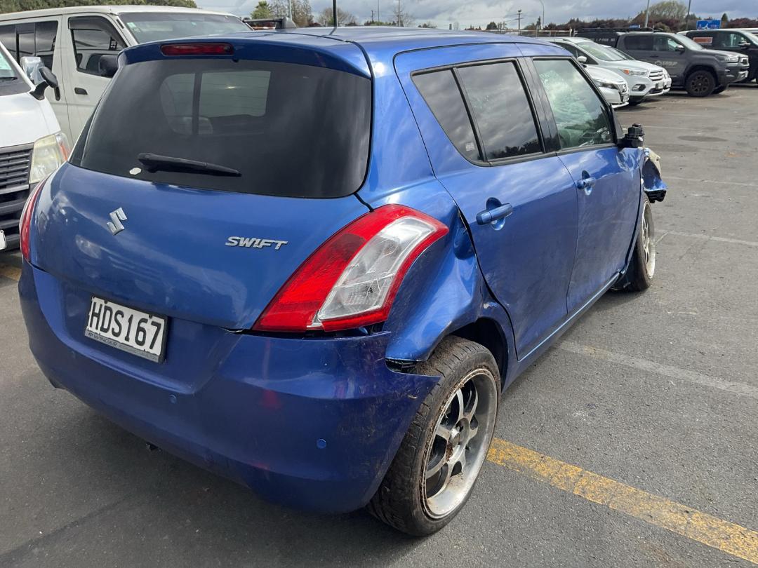 Photo '4' of Suzuki Swift Photo '4' of Suzuki Swift