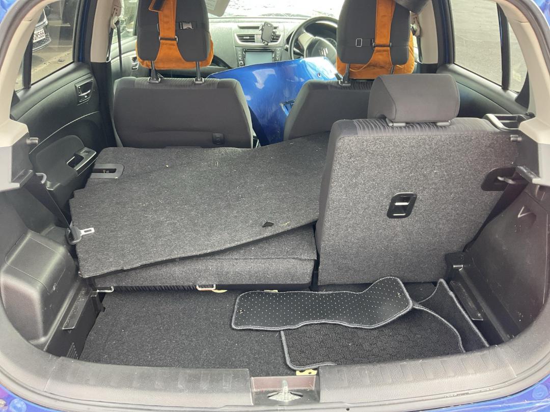 Photo '6' of Suzuki Swift Photo '6' of Suzuki Swift