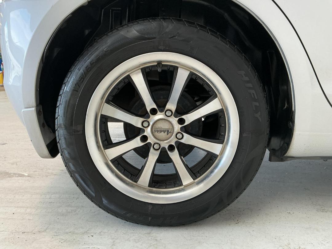 Photo '12' of Suzuki Swift Photo '12' of Suzuki Swift