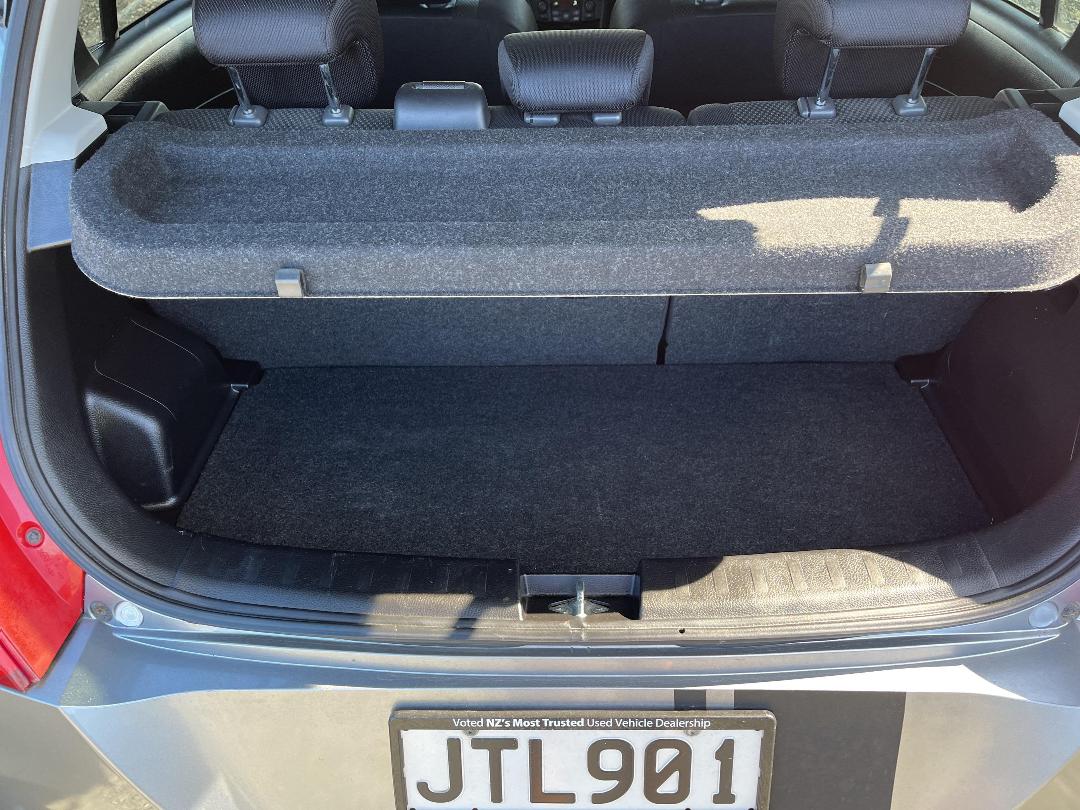 Photo '12' of Suzuki Swift Sport