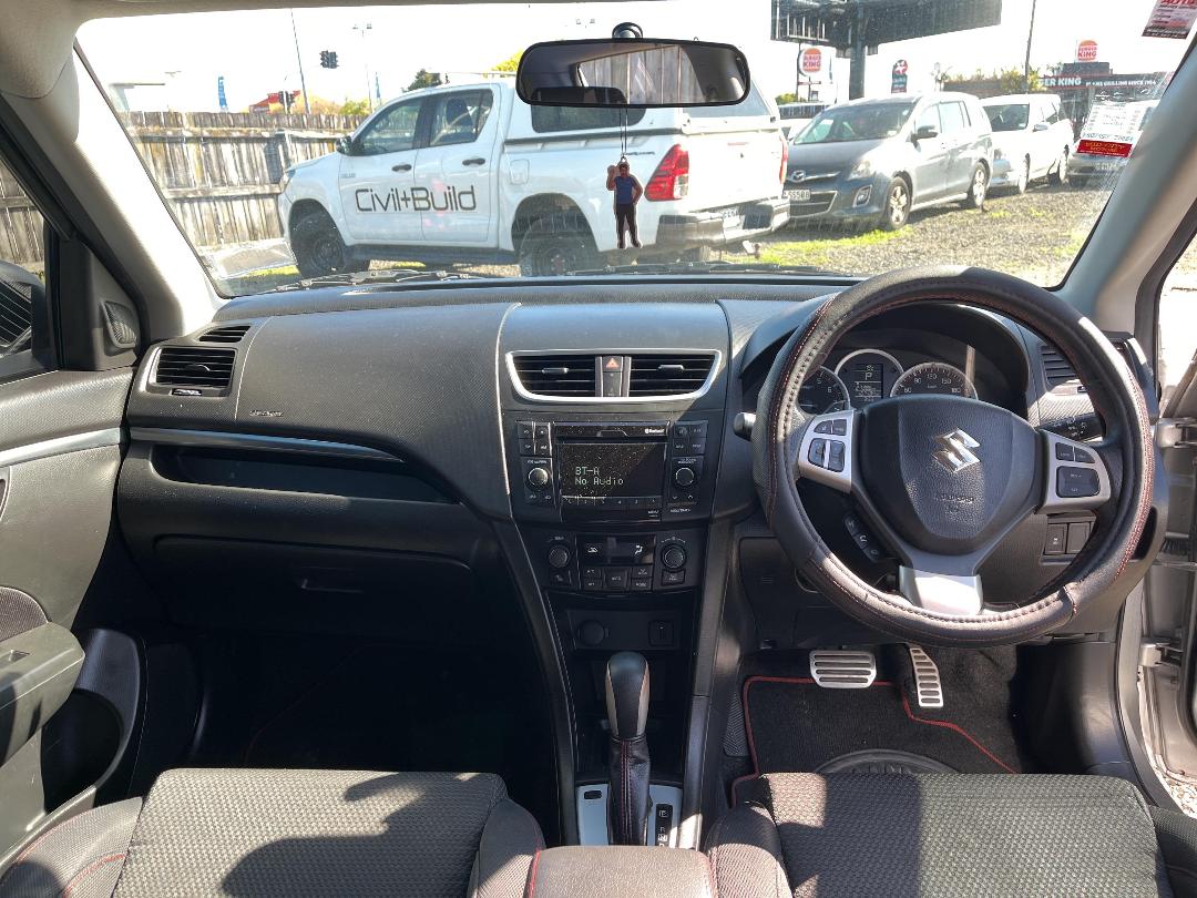 Photo '15' of Suzuki Swift Sport