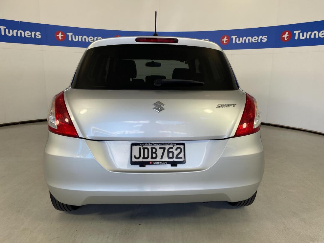 Photo '6' of Suzuki Swift