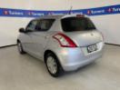 Thumbnail '5' of Suzuki Swift