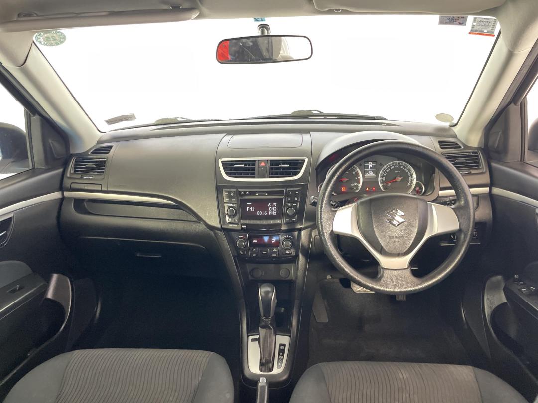 Photo '17' of Suzuki Swift