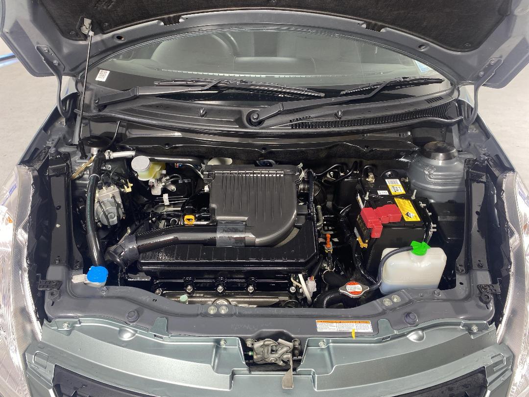 Photo '13' of Suzuki Swift