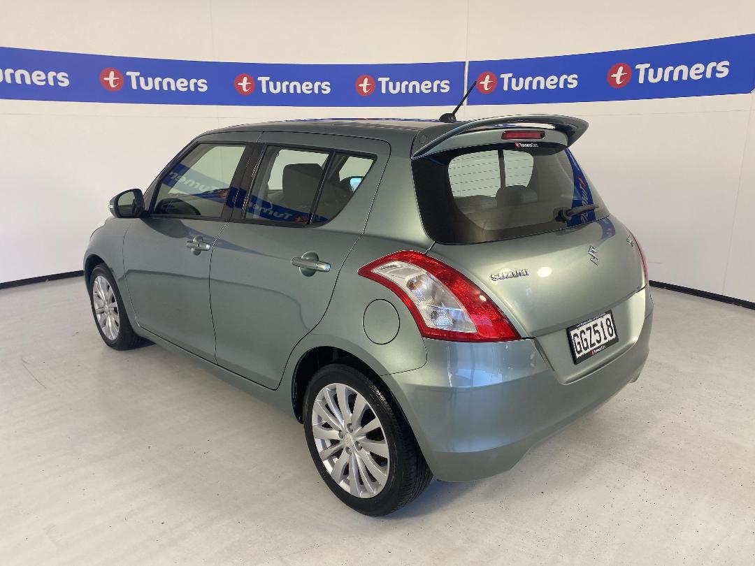 Photo '5' of Suzuki Swift