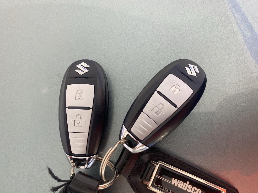 Photo '22' of Suzuki Swift