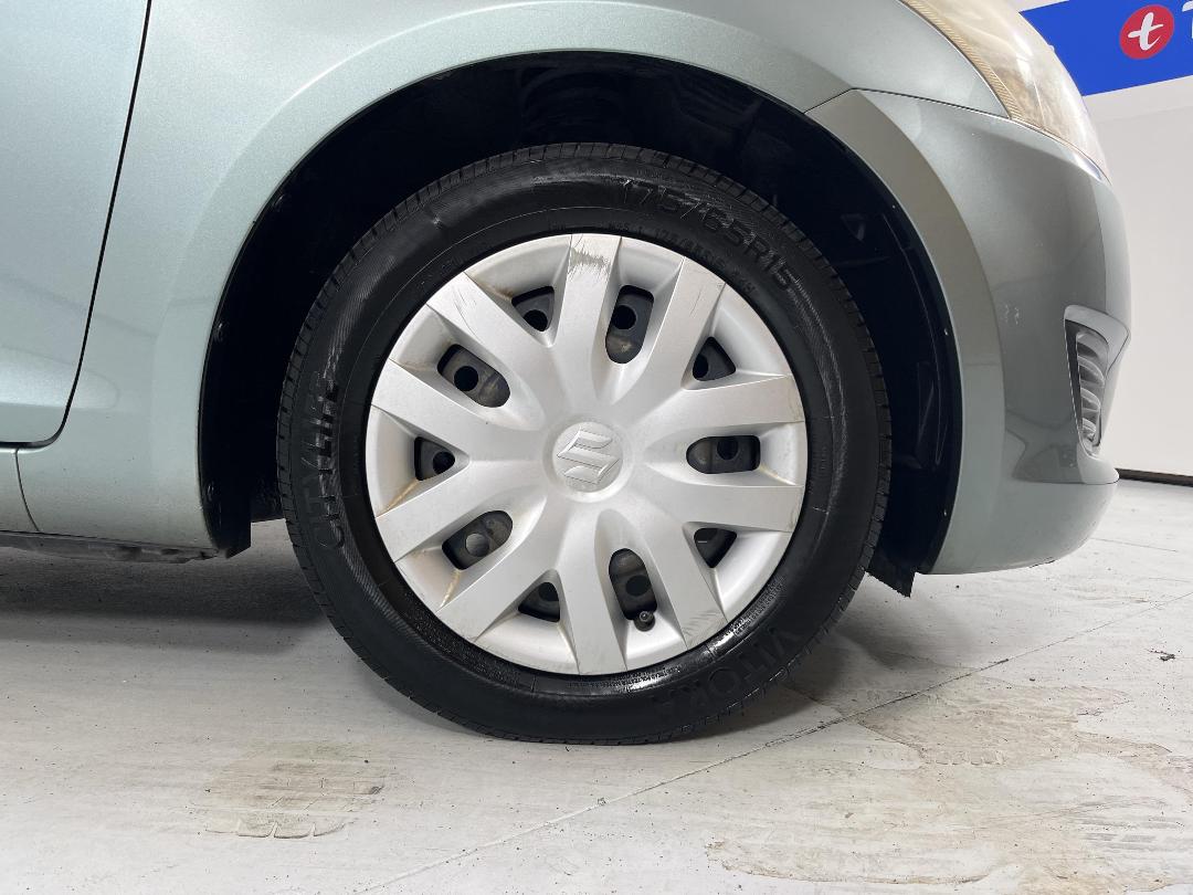 Photo '9' of Suzuki Swift Photo '9' of Suzuki Swift