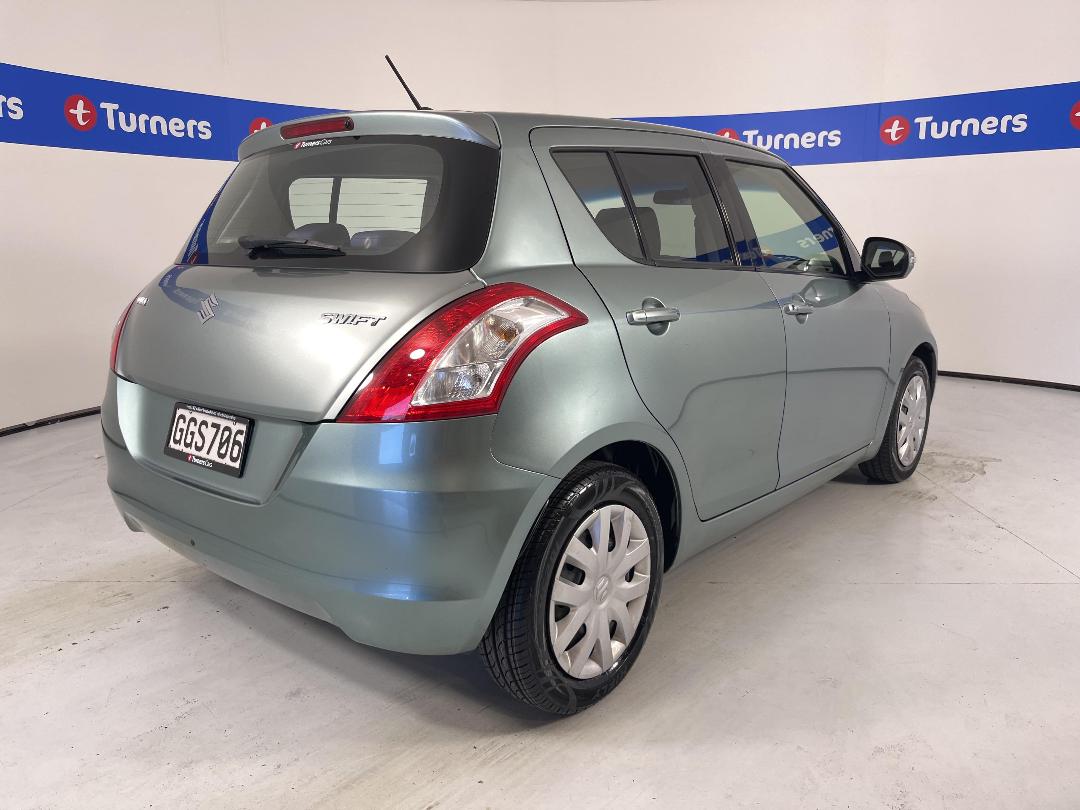 Photo '7' of Suzuki Swift Photo '7' of Suzuki Swift