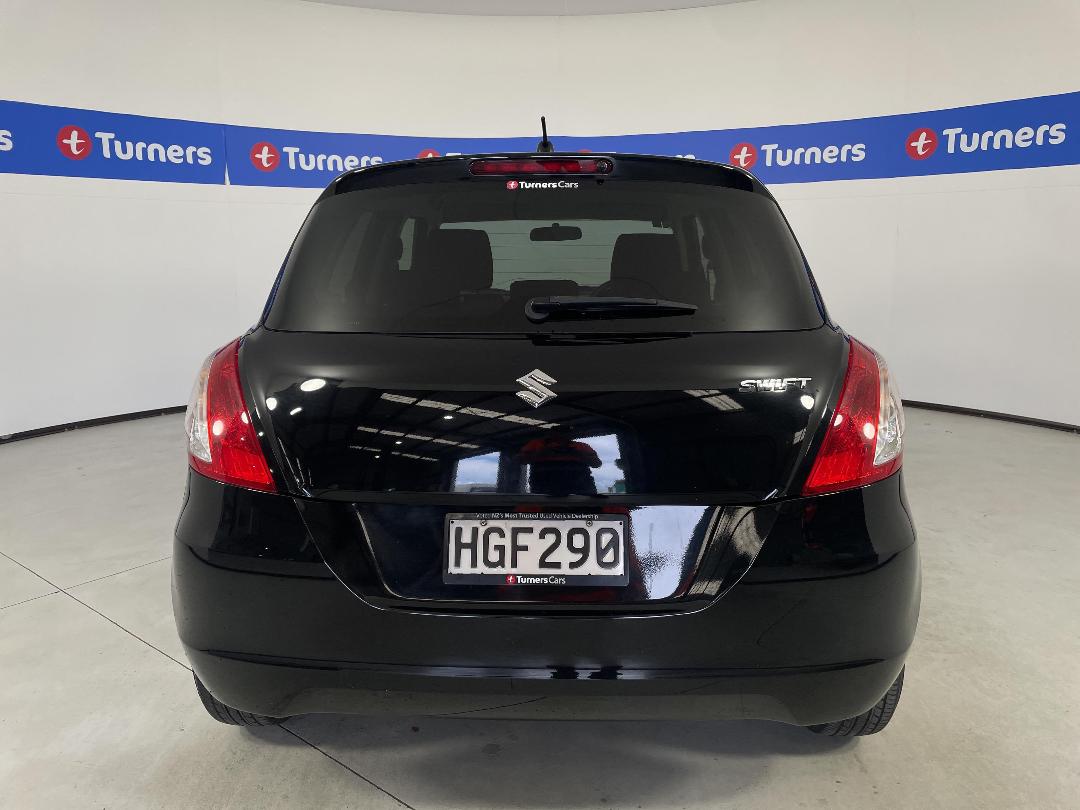 Photo '6' of Suzuki Swift