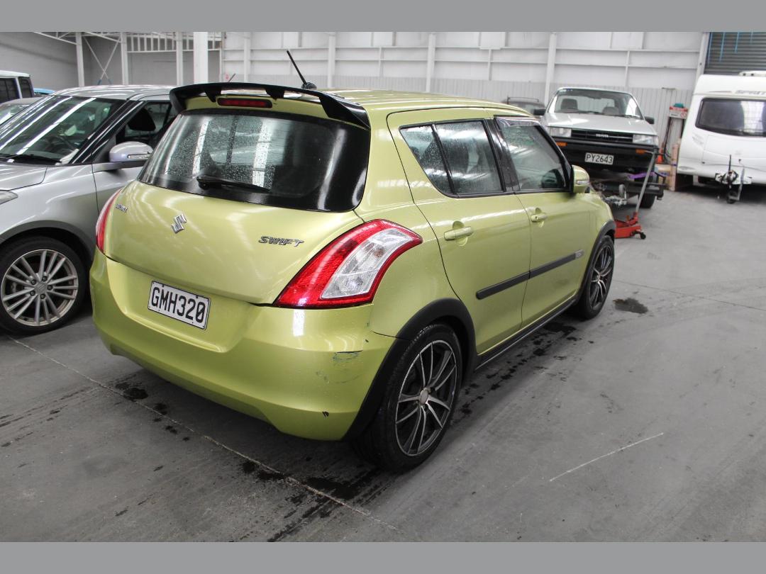 Photo '3' of Suzuki Swift Glxa Photo '3' of Suzuki Swift Glxa