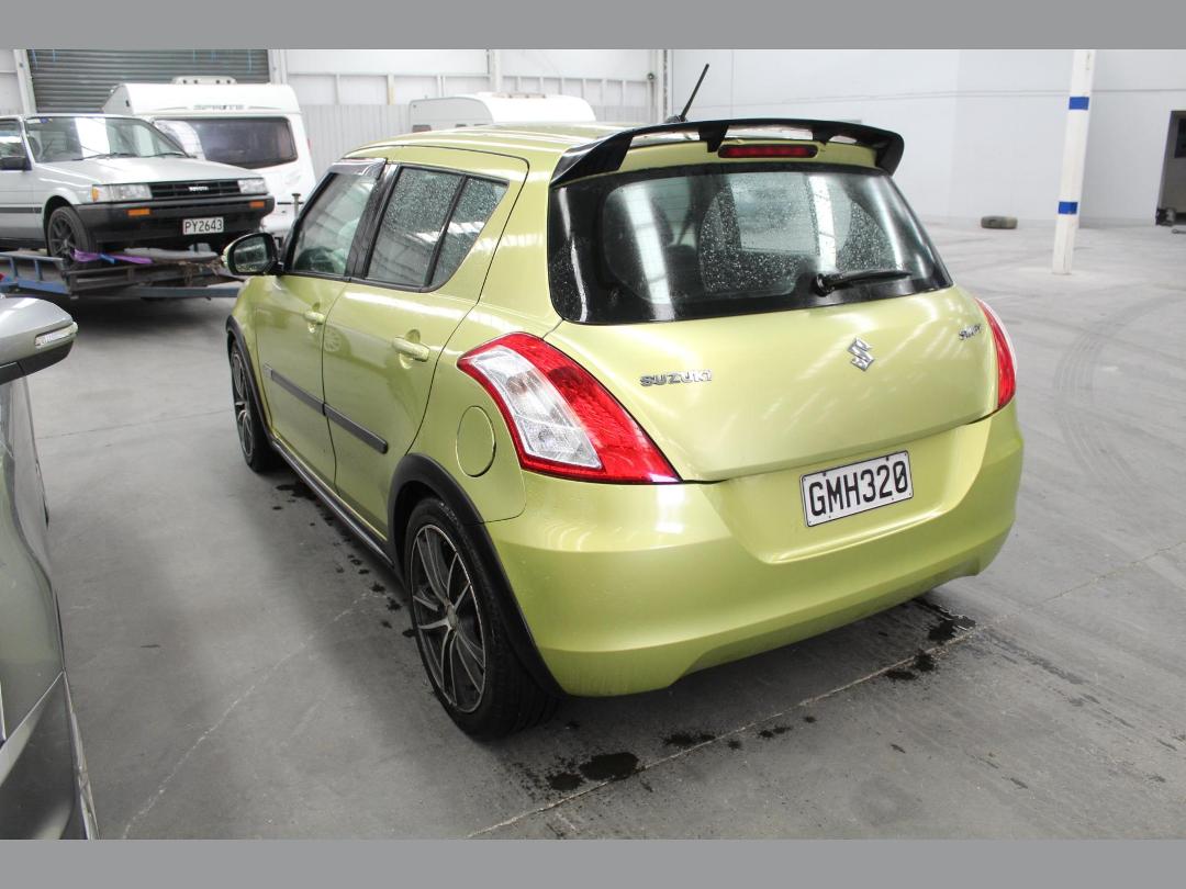 Photo '4' of Suzuki Swift Glxa Photo '4' of Suzuki Swift Glxa