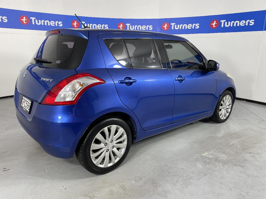 Photo '7' of Suzuki Swift