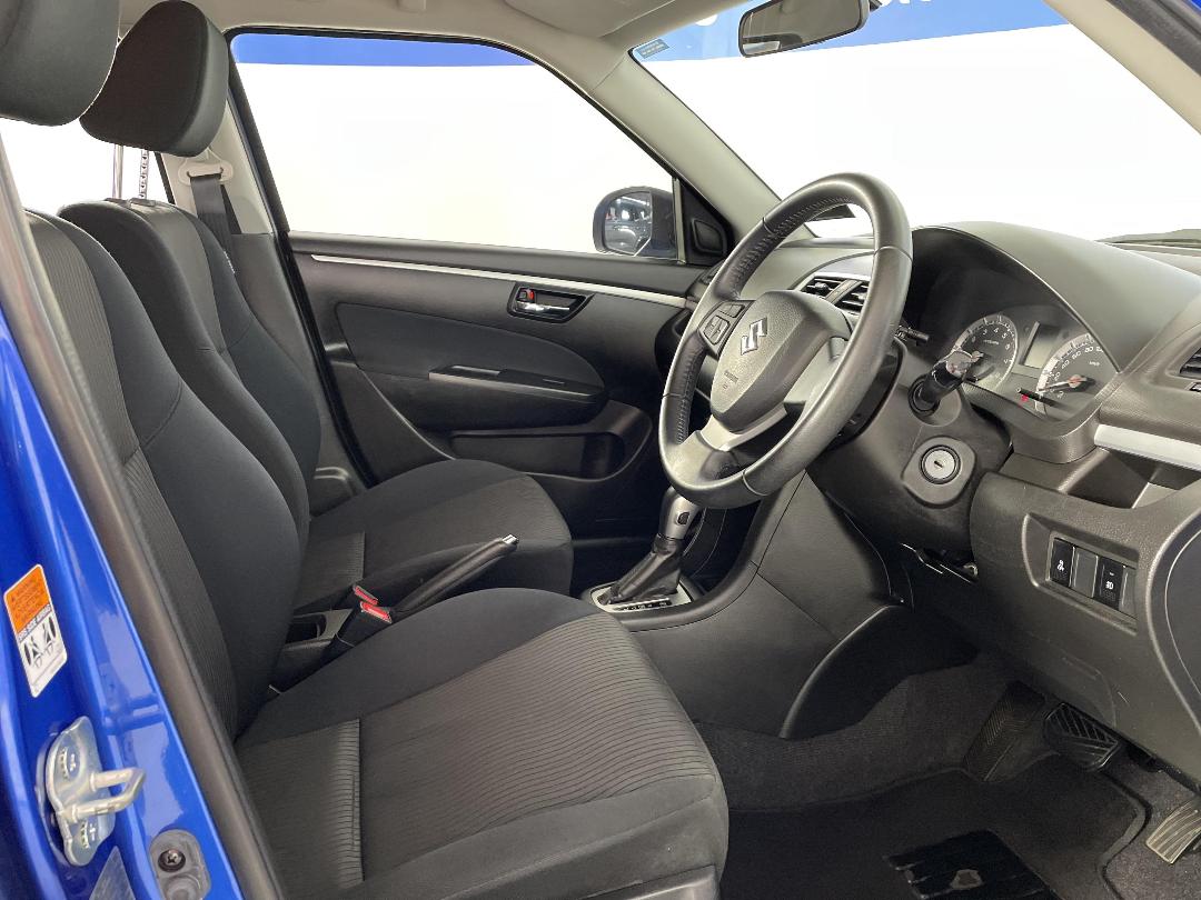 Photo '16' of Suzuki Swift