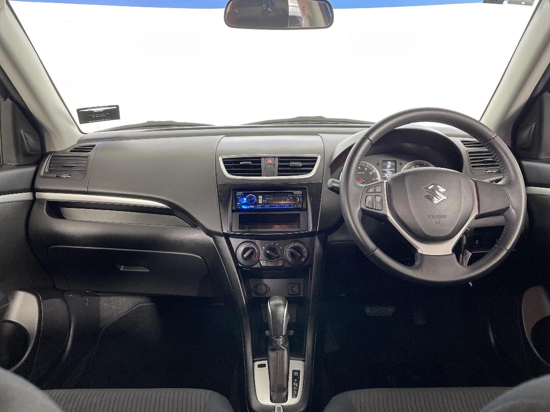 Photo '17' of Suzuki Swift