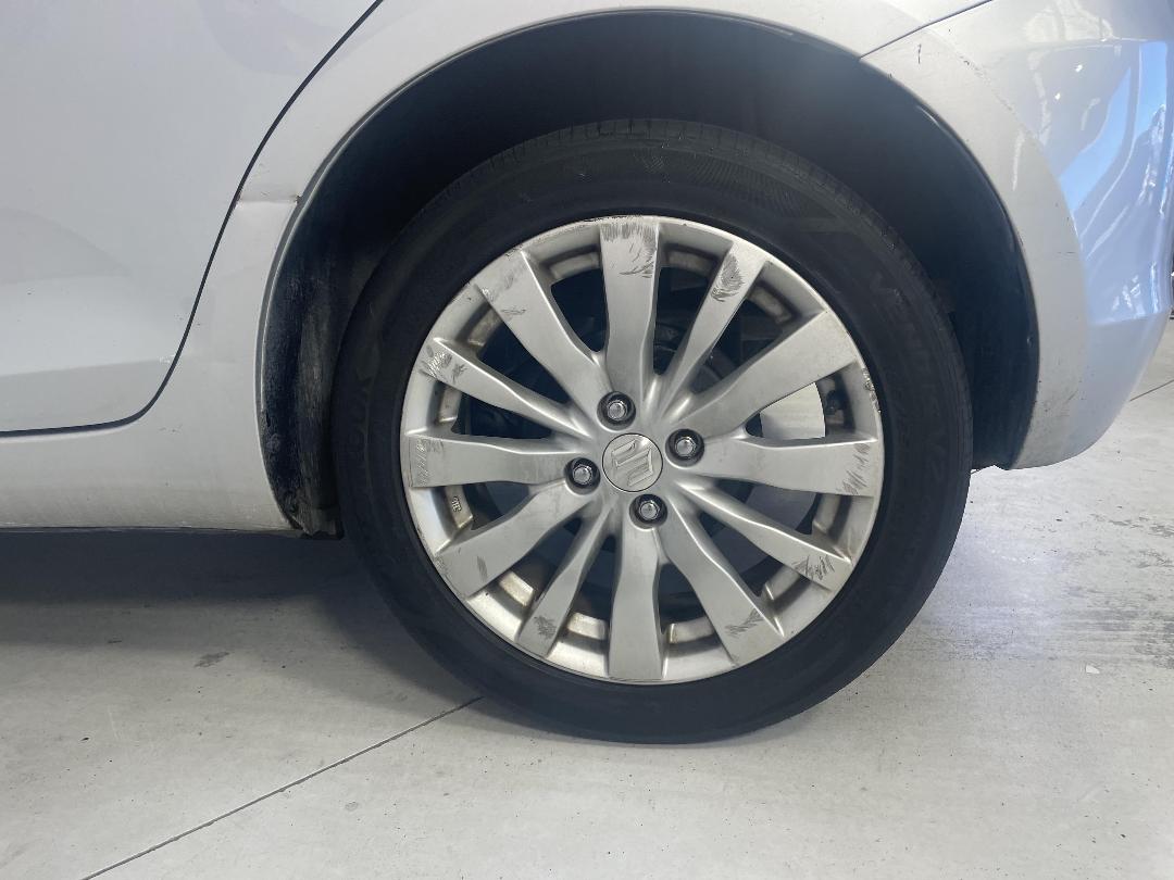 Photo '11' of Suzuki Swift