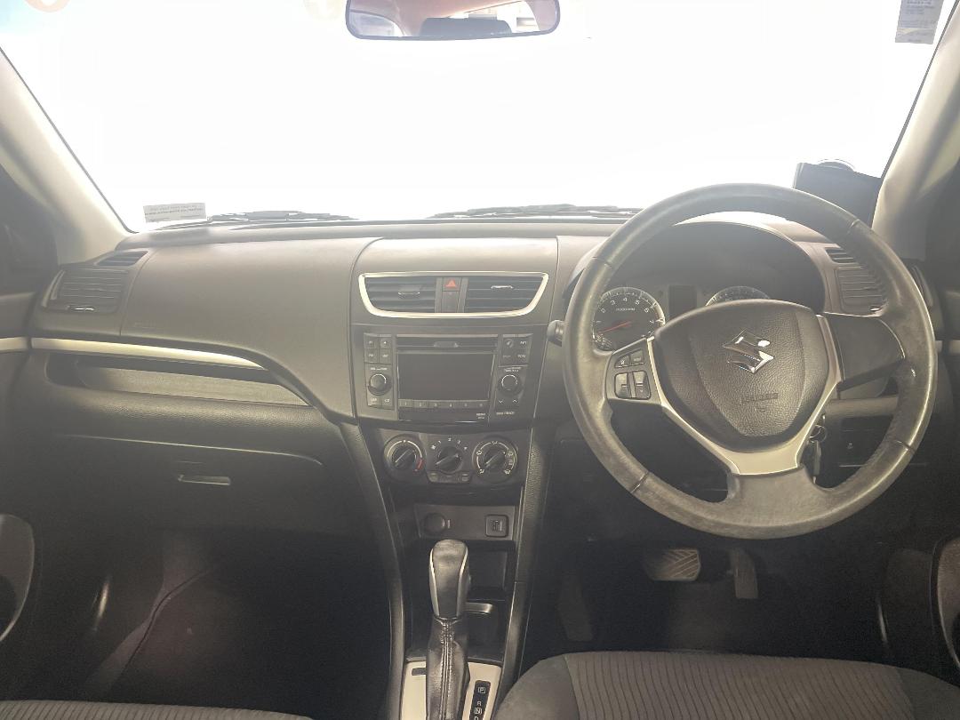 Photo '17' of Suzuki Swift