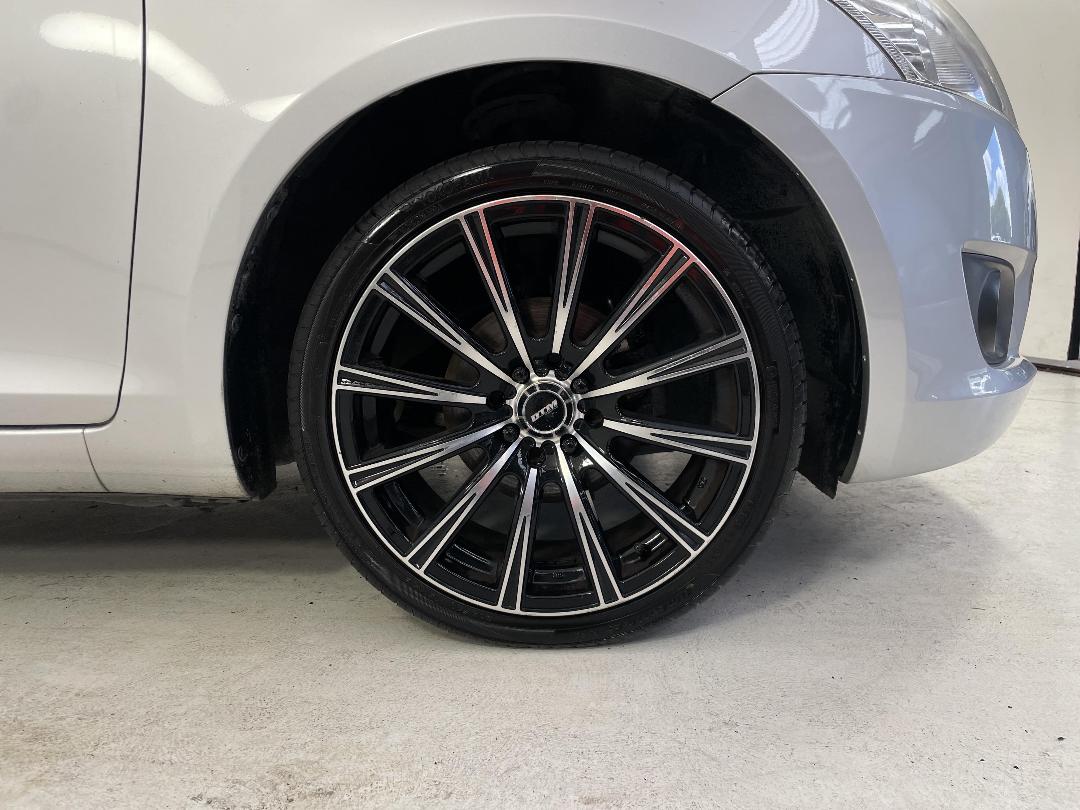 Photo '9' of Suzuki Swift