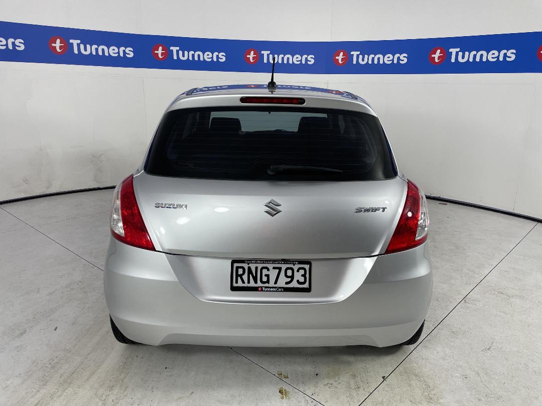 Photo '6' of Suzuki Swift