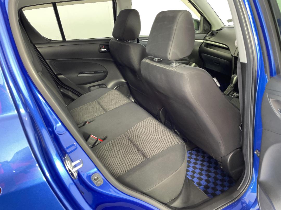 Photo '20' of Suzuki Swift Photo '20' of Suzuki Swift